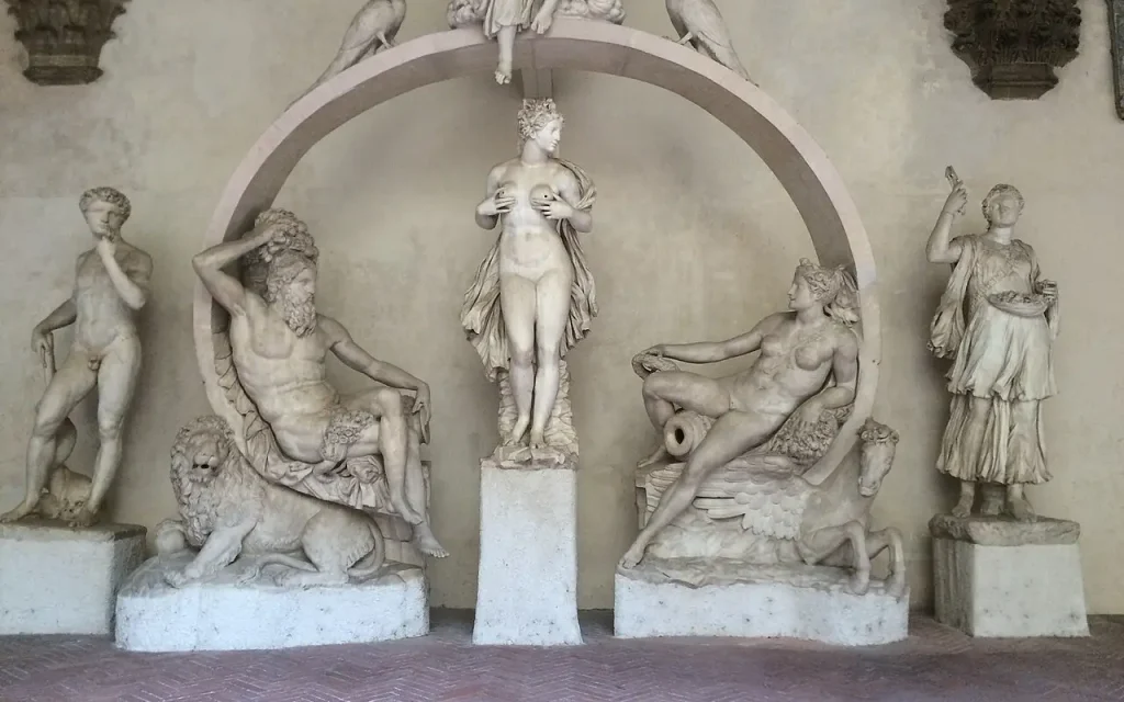 The_circle,_Museo_del_Bargello,_Florence